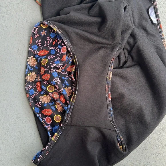 BODEN Halter Swimsuit Floral Plunge One Piece Size 12 - Picture 7 of 7